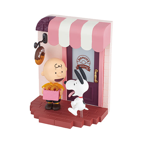 Rement PEANUTS Door Story
