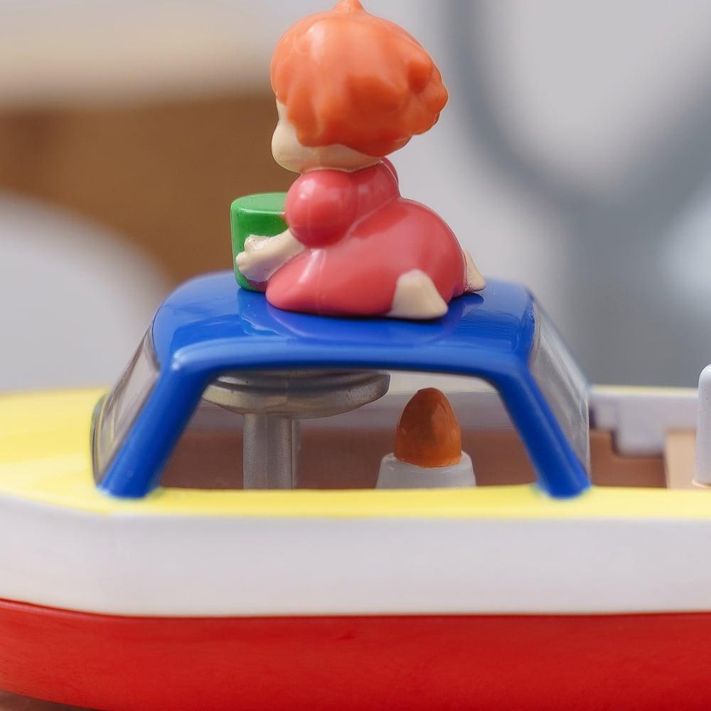 Ponyo x Tomica mini car toy