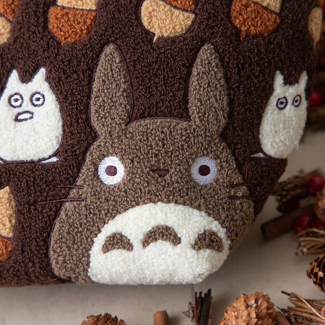 [COMING SOON]My Neighbor Totoro winter embroiled bag